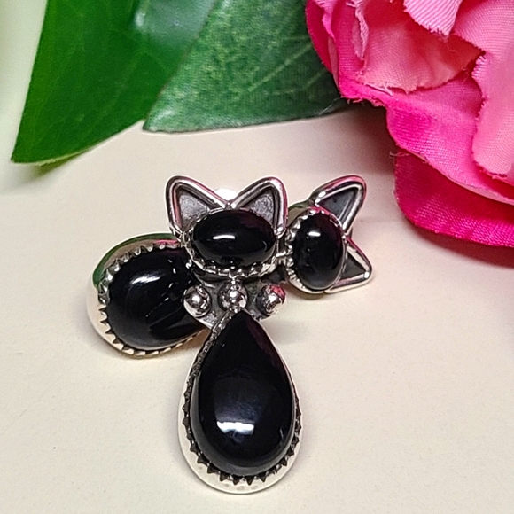 S925 Black Onyx Cat Earrings - Picture 2 of 8